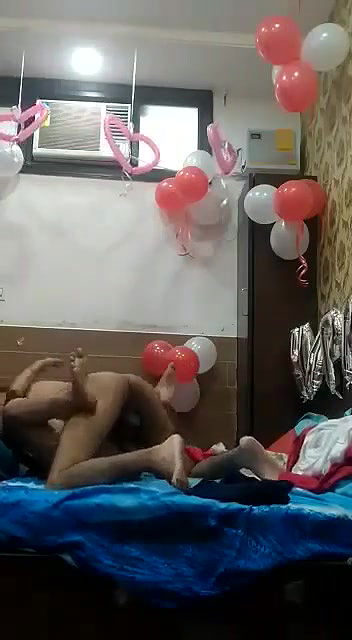 Birthday mana kar sexy wife ki chut ki chudai ki