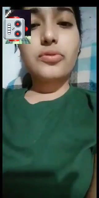 Cutie ka videocall chalra h