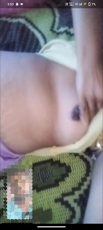 Desi aunty seduce young boy