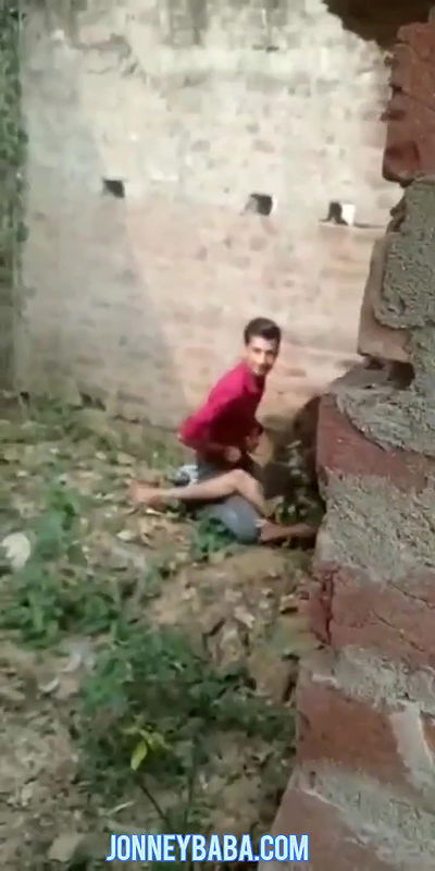 Desi outdoor wife sharing fucking video