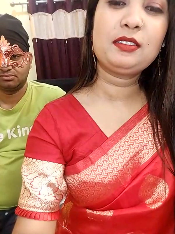 Married Bhabhi Giving Blowjob to Husband