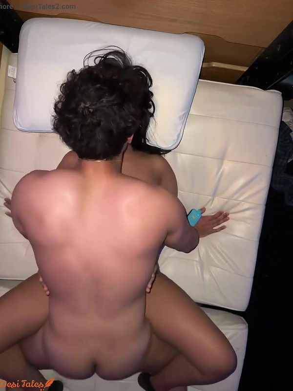 Sexy NRI girl Jhanvis pussy rammed hard by foreign boyfriend