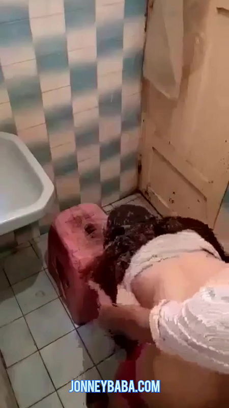 Desi Muslim girl fuck ex bf in collage toilet