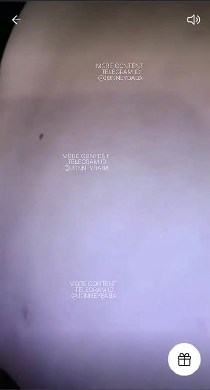 vinee boobspussy show