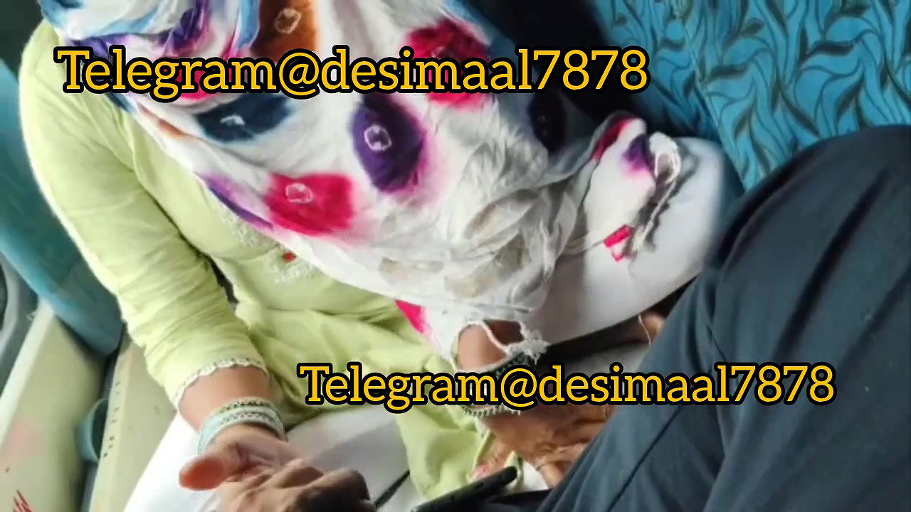 Viral couple video fuck on train part2