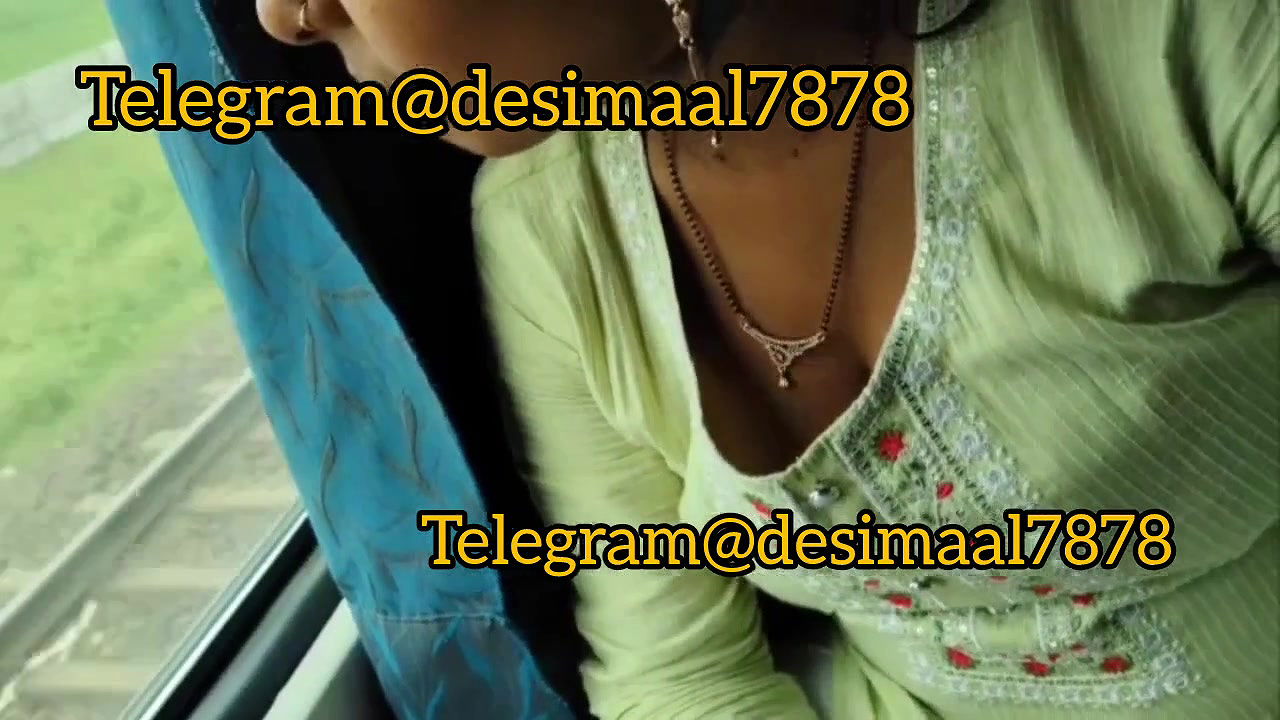 Viral couple video fuck on train part2