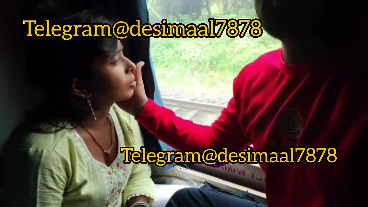 Viral couple video fuck on train part2