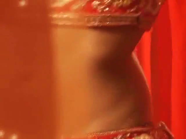 Outrageous Indian brunette teen in sexy saree dress