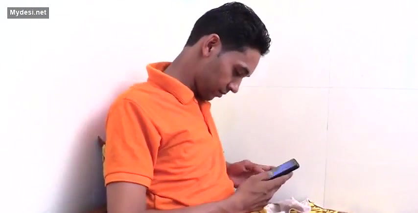 Bhabhi Seduced n fking with yngr guy