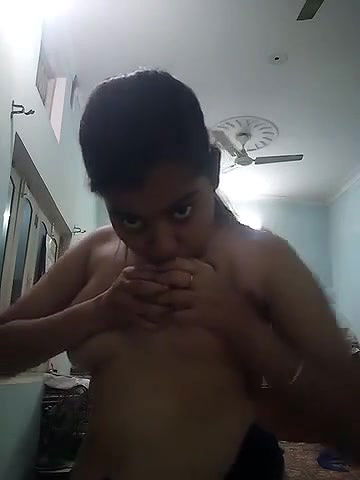This Indian babe loves massaging her tits on webcam and I love that nasty girl