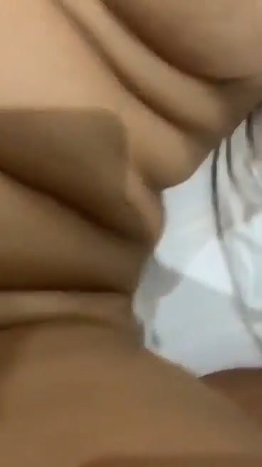 gf ko sans Tak nahi lene Diya bahut pela