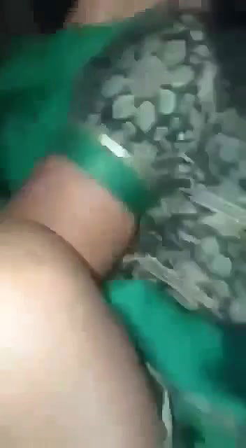 Tamil randi aunty ko group mein pela