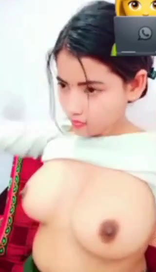 Khubsoorat Larki Showing