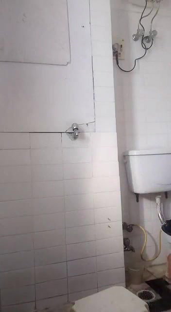 bhabhi akeli naha rahi thi to sath dediya