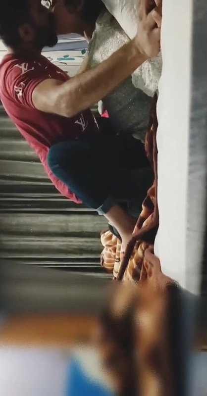 bhabhi ko Oyo me bulakar romance kiya