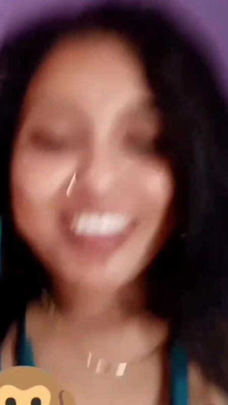 beautiful eyes sexy maal nude fingering with a smile