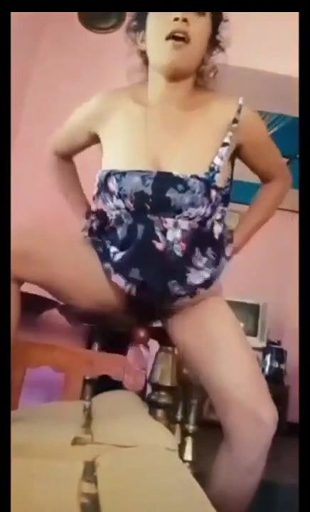 Tamil Girl Teasing Big Boobs and Hairy Pussy