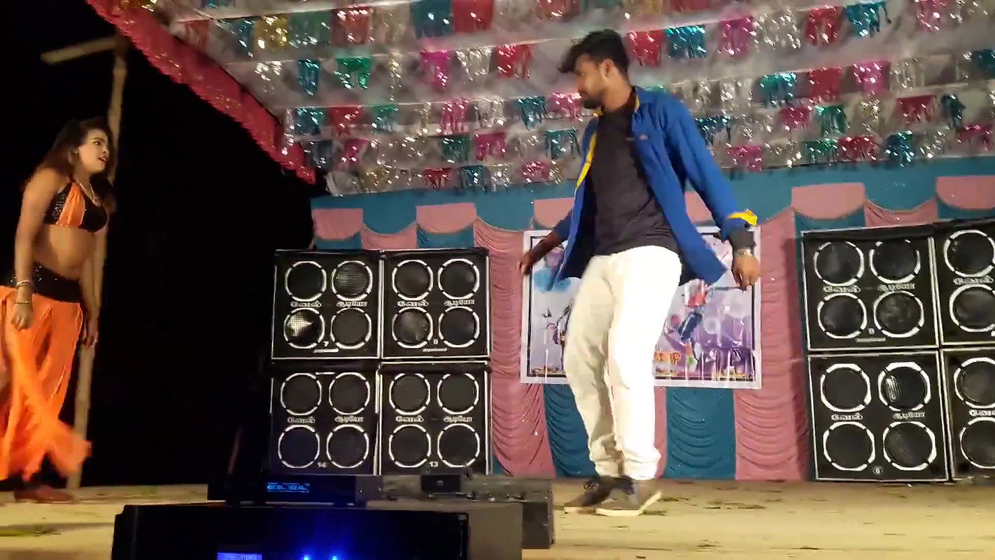 Ra koli rendu mulichuruku Tamil village stage dance