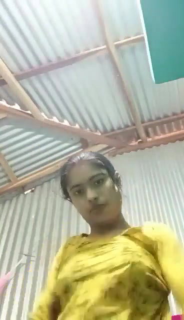 village girl after bath asking sorry in nude MMS