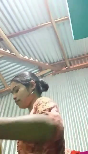 village girl after bath asking sorry in nude MMS