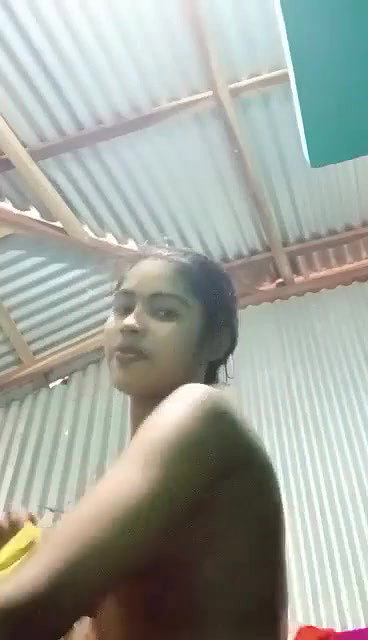 village girl after bath asking sorry in nude MMS