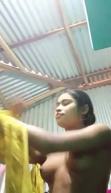 village girl after bath asking sorry in nude MMS