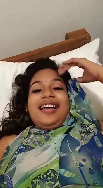 Young Mallu Hot Girl enojying