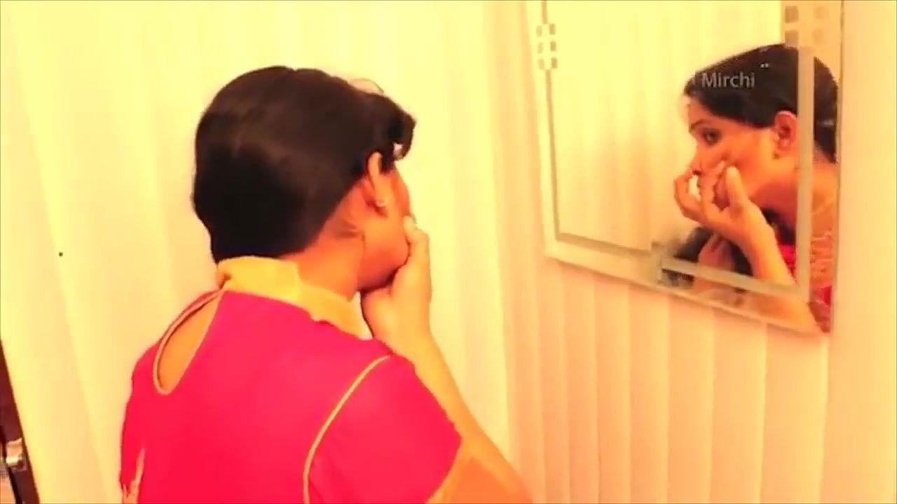 Anjali Hot Indian Young Lovers Deep Romance in Bathroom