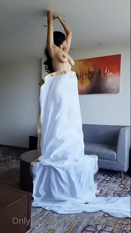 Famous Insta Model Tanupriya EXCLUSIVE Old Masturbation VIDEO