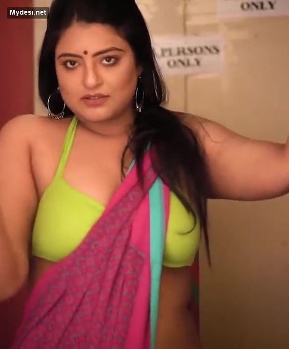 Bhabhi sooo sexy shooot
