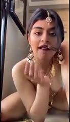 Beautiful Desi NRI Jewellery Girl Squirting Hard