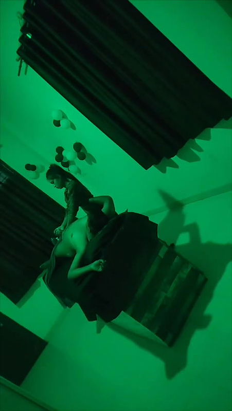 MP4 20251013 184523VLOG