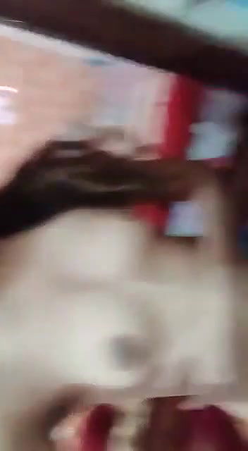 desi girl friend showing full body to bf