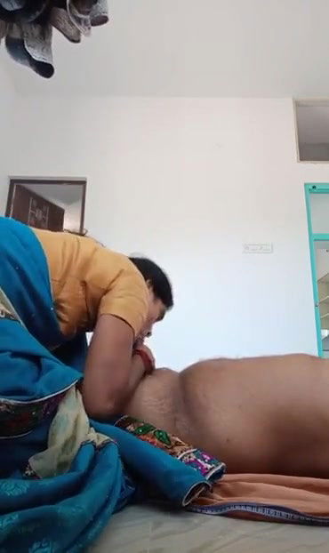 Slut maid gives a blowjob to her owner in Indian desi sex
