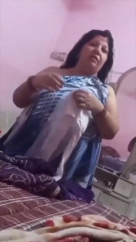 MP4 20251016 200230VLOG