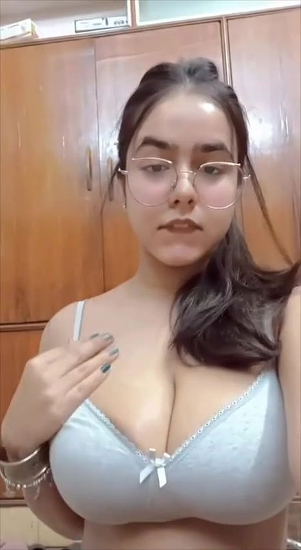 MP4 20251016 203146VLOG