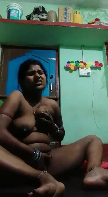 village lonely wife pussy fingering with horny face