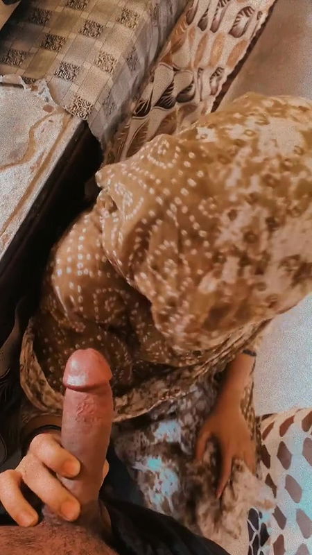 tight ass Muslim bhabhi blowjob and doggy fingering