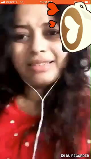Cute expression bhabhi shows boobs and pussy on video call