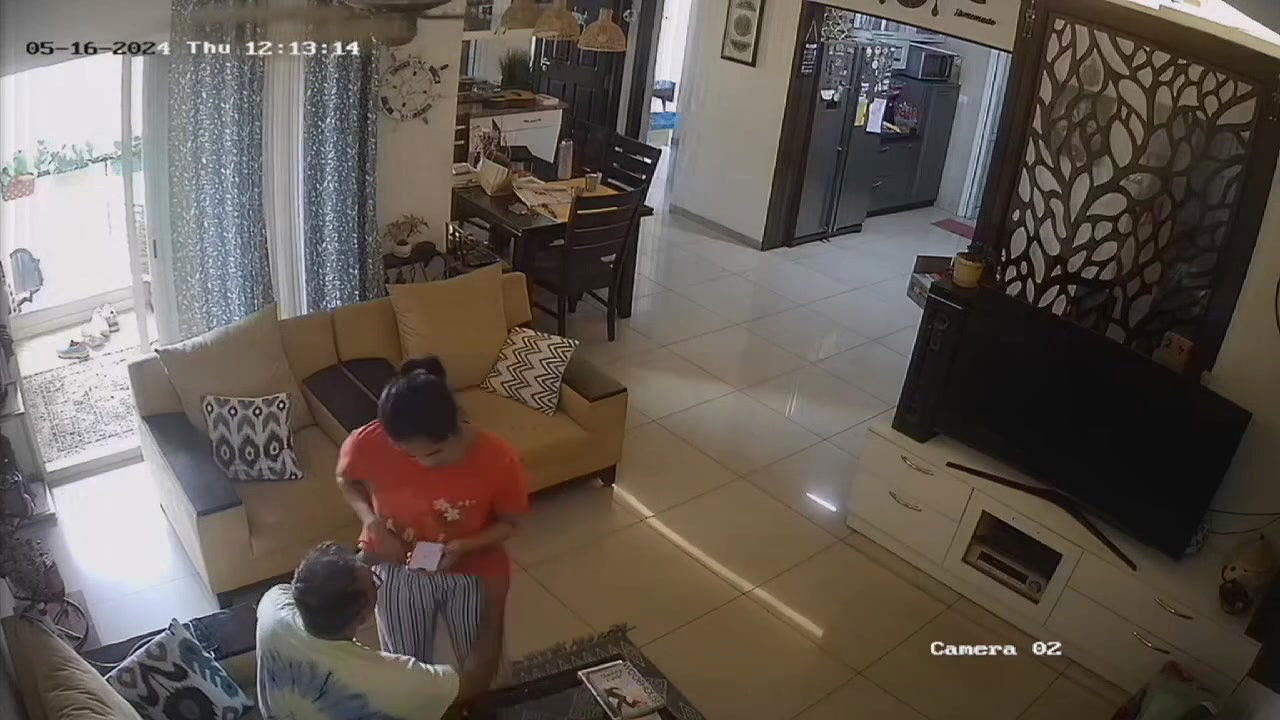 uncle sucking maid boobs in CCTV free Indian sex