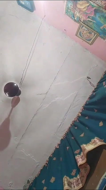 Desi babe showing pussy and boobs