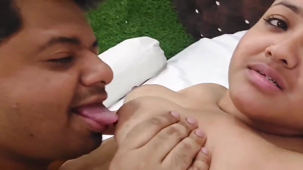 chubby girl boob sucking by boyfriend viral update