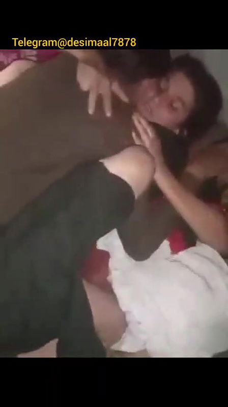 Viral kashmiri girl fucking threesome video