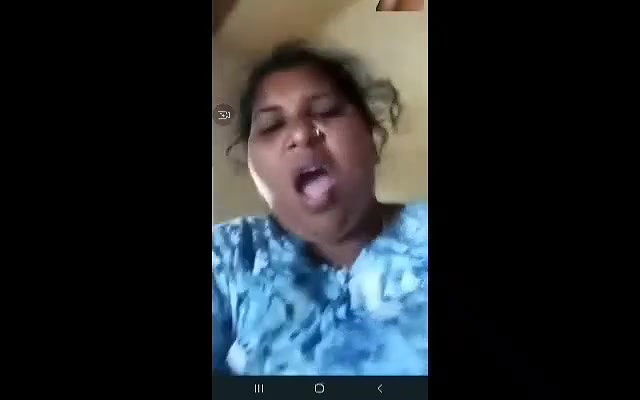 Kerala chubby aunty big boobs showing viral live