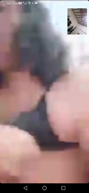 Desi lady video call plays with big boobs and pussy