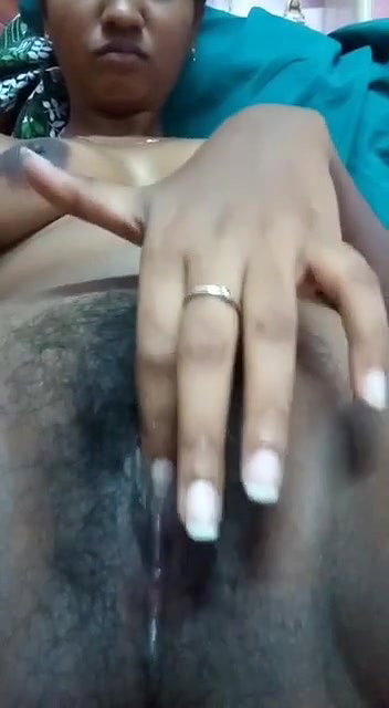 homely Tamil married girl topless in Tamil sex