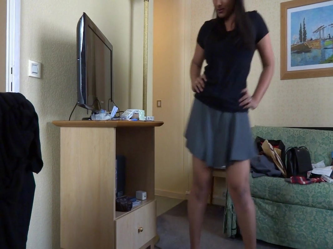 striptease Indian girl nude viral show for money