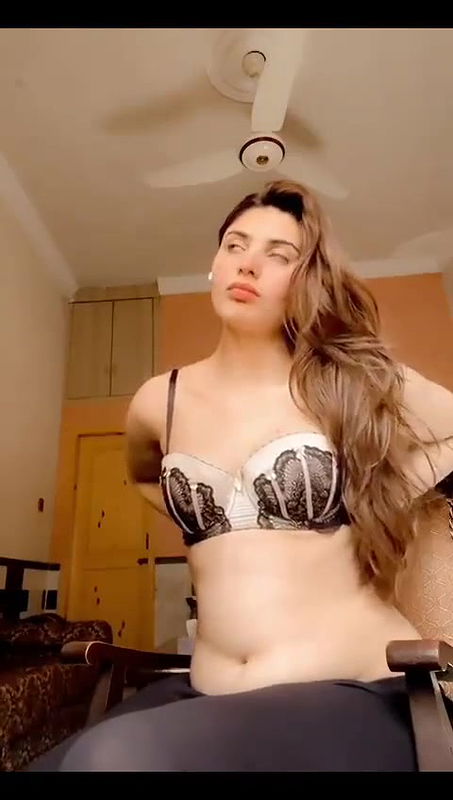 Rubi Darling ka Mast Thukai