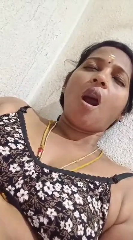 tamil aunty fingering