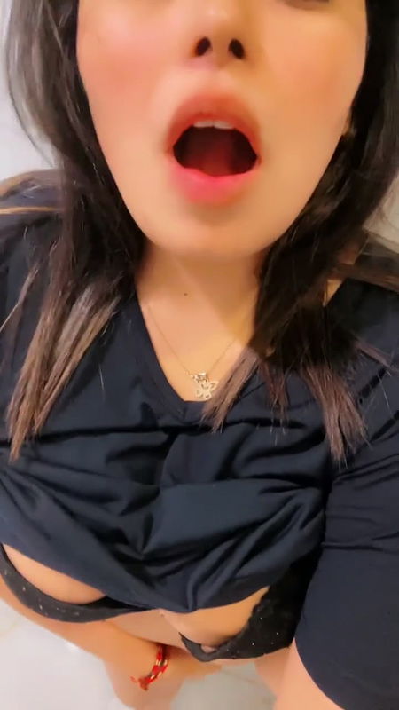 Actress Preeti Puneet Nude Show Boobs and Fingering Pussy